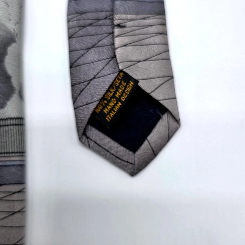 Elegance London Mens Silk Tie Big Ben Red Bus Italian Design Navy Blue 4‎ Inch